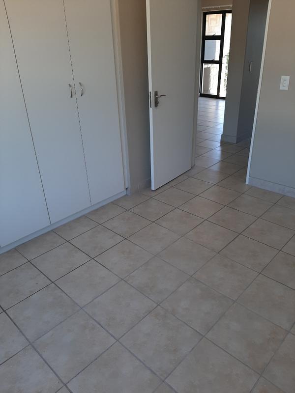 To Let 2 Bedroom Property for Rent in Burgundy Estate Western Cape